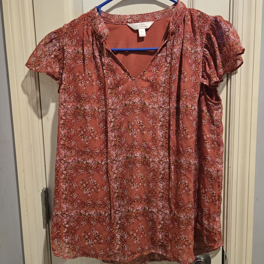 Lauren Conrad Floral Red Women's Top